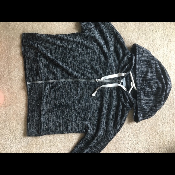 American Eagle Outfitters cropped zip up hoodie: - Picture 4 of 5
